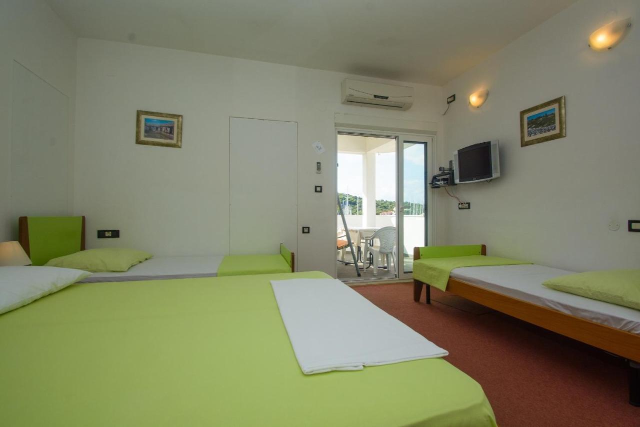 Apartments Marija - By The Sea Rogoznica  Eksteriør bilde